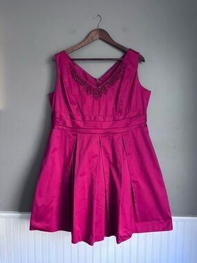 David’s Bridal Mini Dress Size 18 Fit & Flare V-Neck Wedding Guest Formal Dress